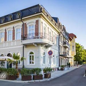 Отель Promenade (adults Only) Бургас